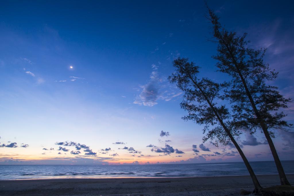 Sabah Beach Villas & Suites Kota Kinabalu Ngoại thất bức ảnh