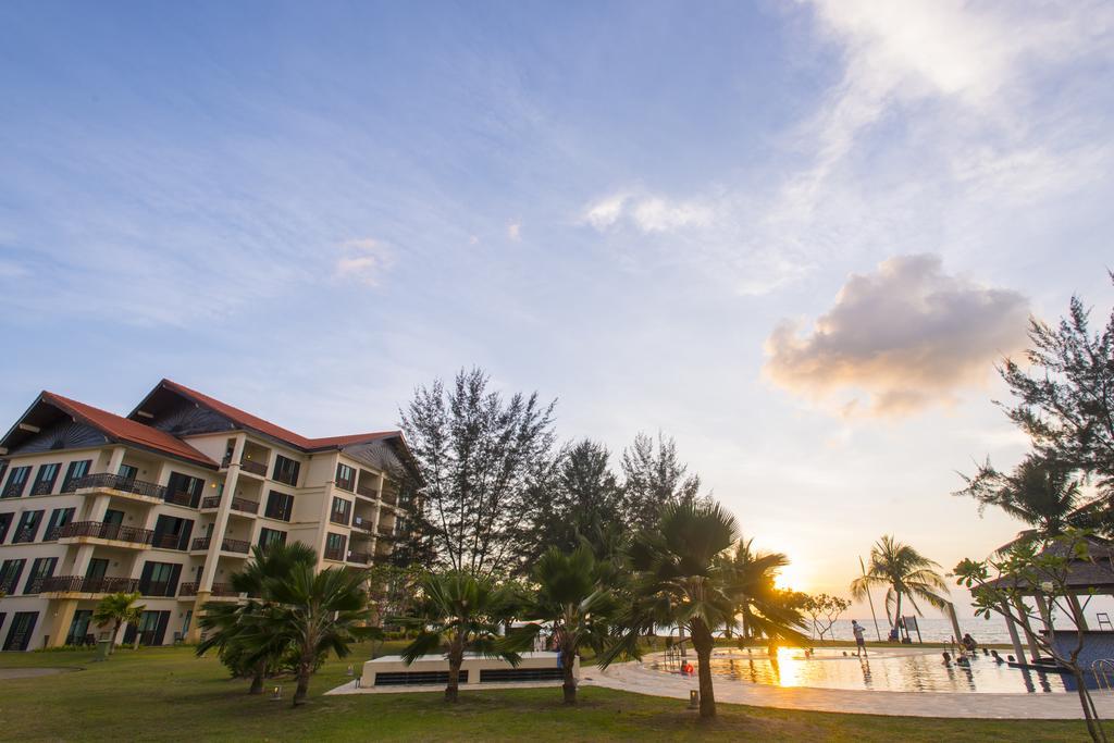 Sabah Beach Villas & Suites Kota Kinabalu Ngoại thất bức ảnh