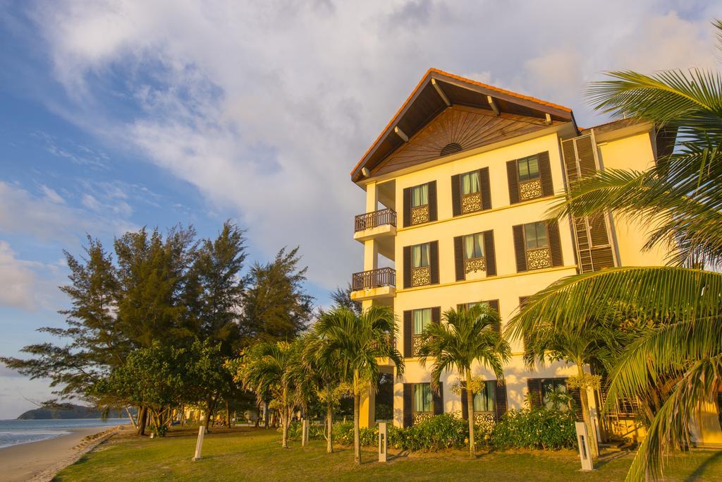 Sabah Beach Villas & Suites Kota Kinabalu Ngoại thất bức ảnh