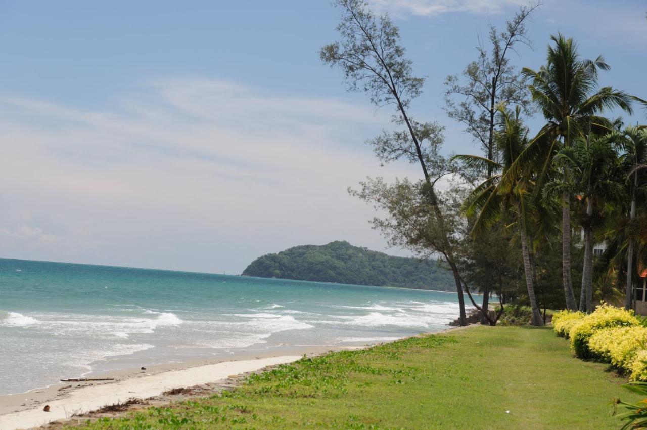 Sabah Beach Villas & Suites Kota Kinabalu Ngoại thất bức ảnh
