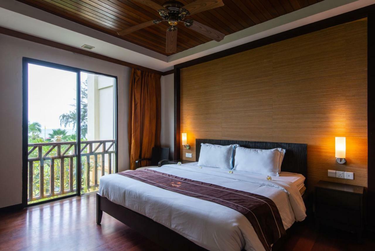 Sabah Beach Villas & Suites Kota Kinabalu Ngoại thất bức ảnh